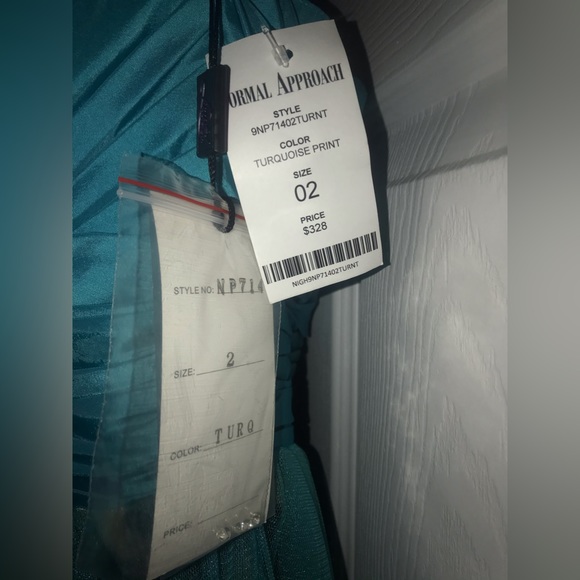 Nite Moves Prom/Pageant/Homecoming Red&Turquoise Leopard Size 2,4,6,8&12 dresses - Picture 5 of 11